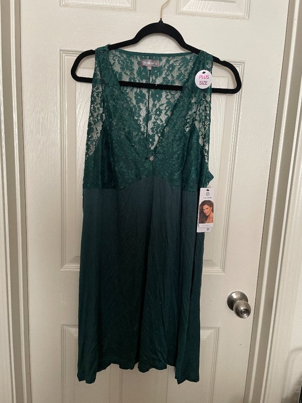 Daisy Fuentes Intimates Green Lace Slip-NWT